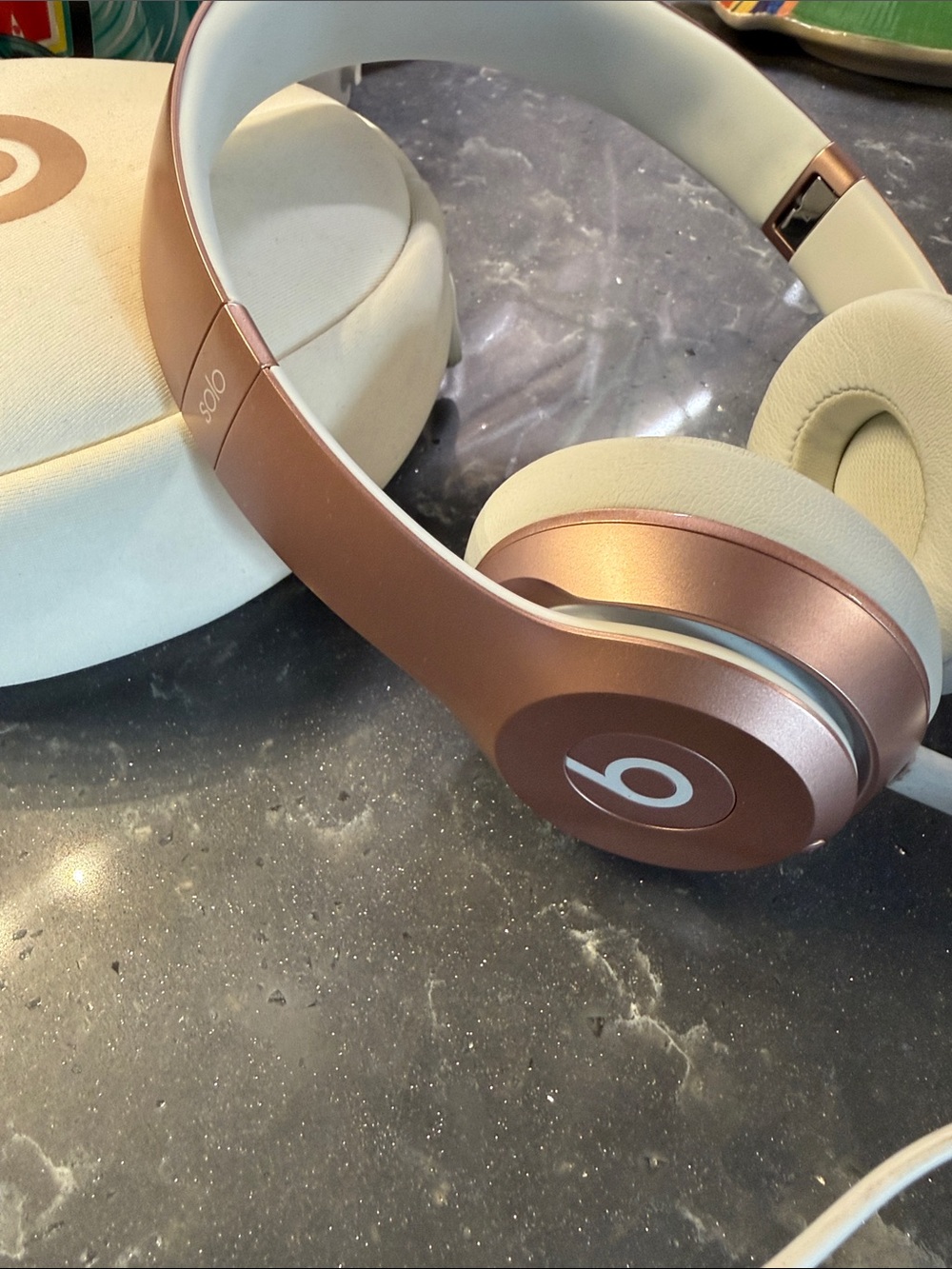 Beats by Dre Solo3 Wireless Headphones - Rose Gold and Cream
